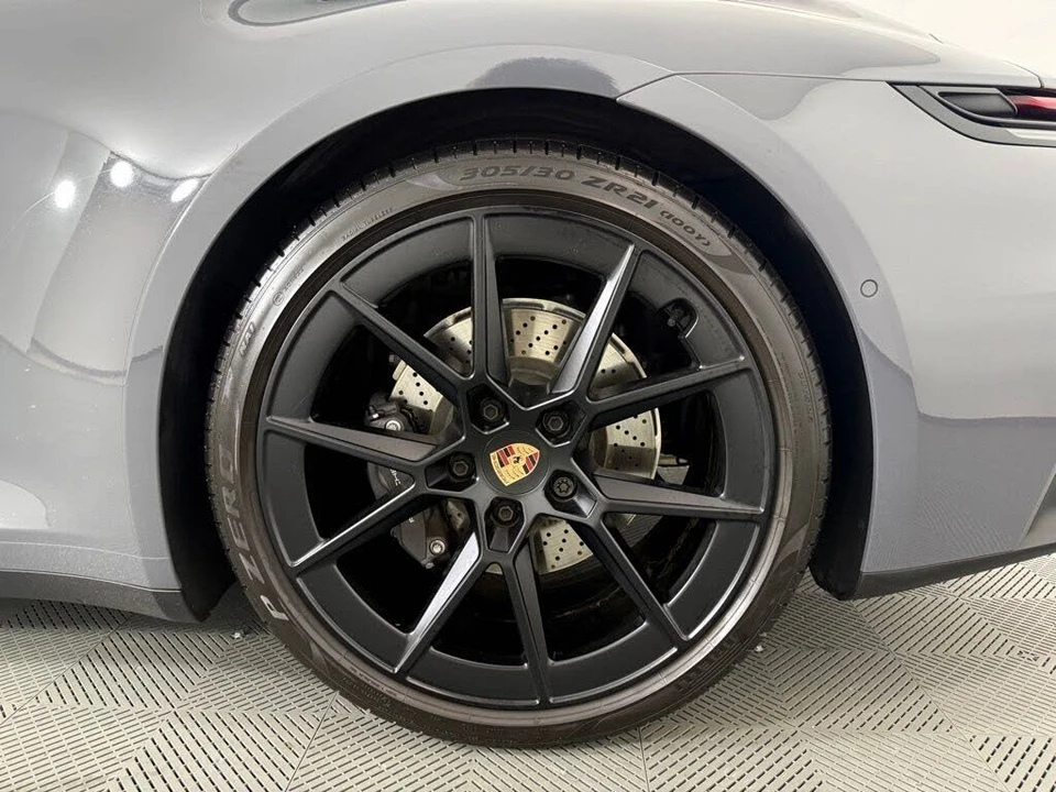 2026 Porsche 992 Carrera - Image 12 of 29