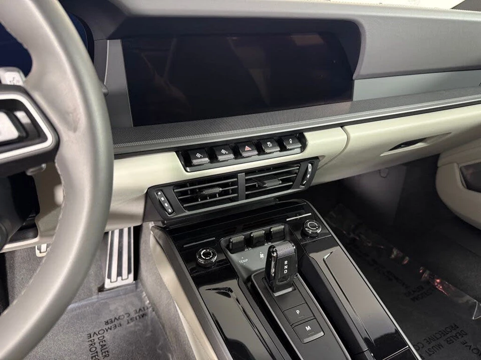 2026 Porsche 992 Carrera - Image 24 of 29