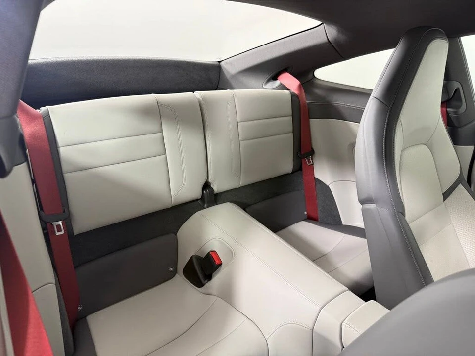 2026 Porsche 992 Carrera - Image 17 of 29