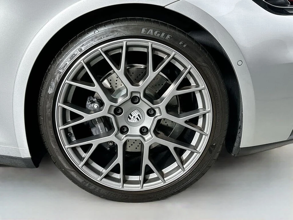 2026 Porsche 992 Carrera - Image 28 of 30