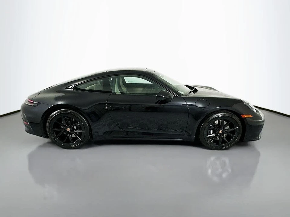2026 Porsche 992 Carrera - Image 8 of 31