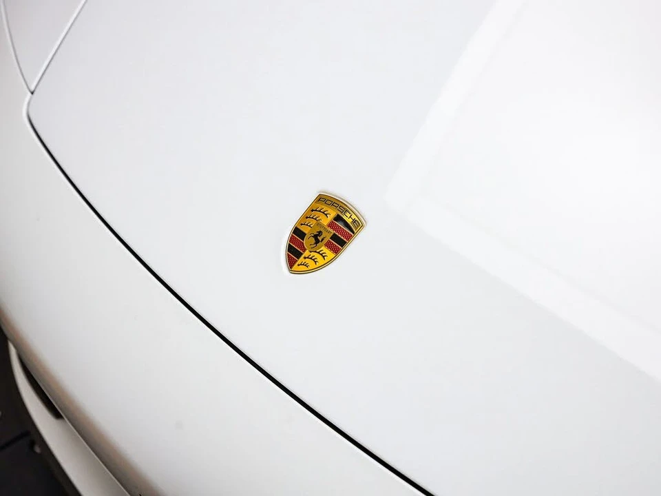 2026 Porsche 992 Carrera - Image 12 of 27