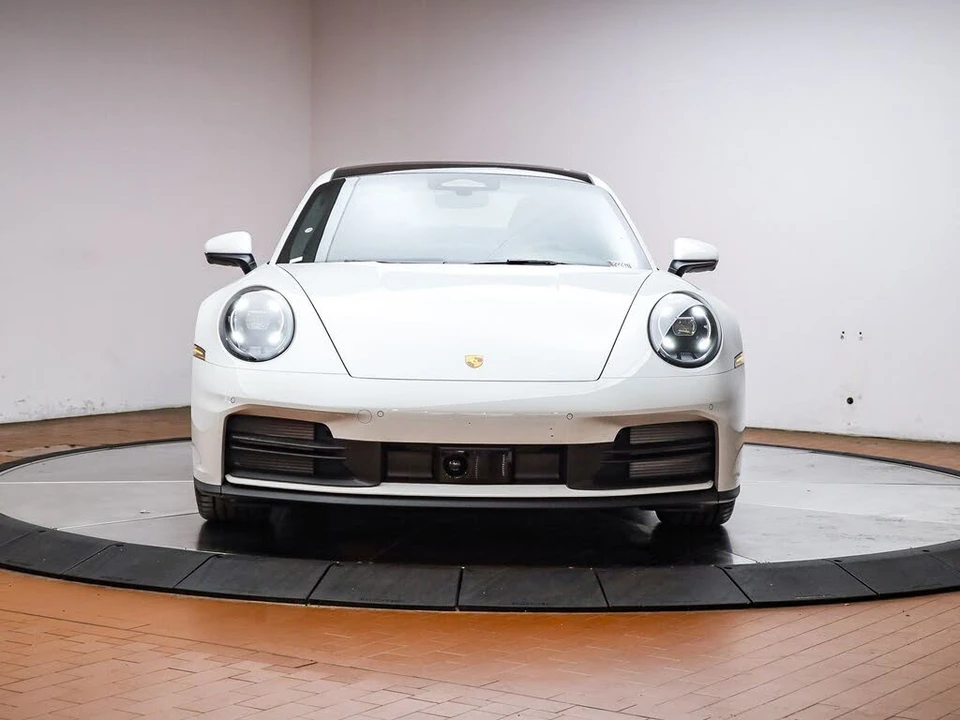 2026 Porsche 992 Carrera - Image 24 of 27