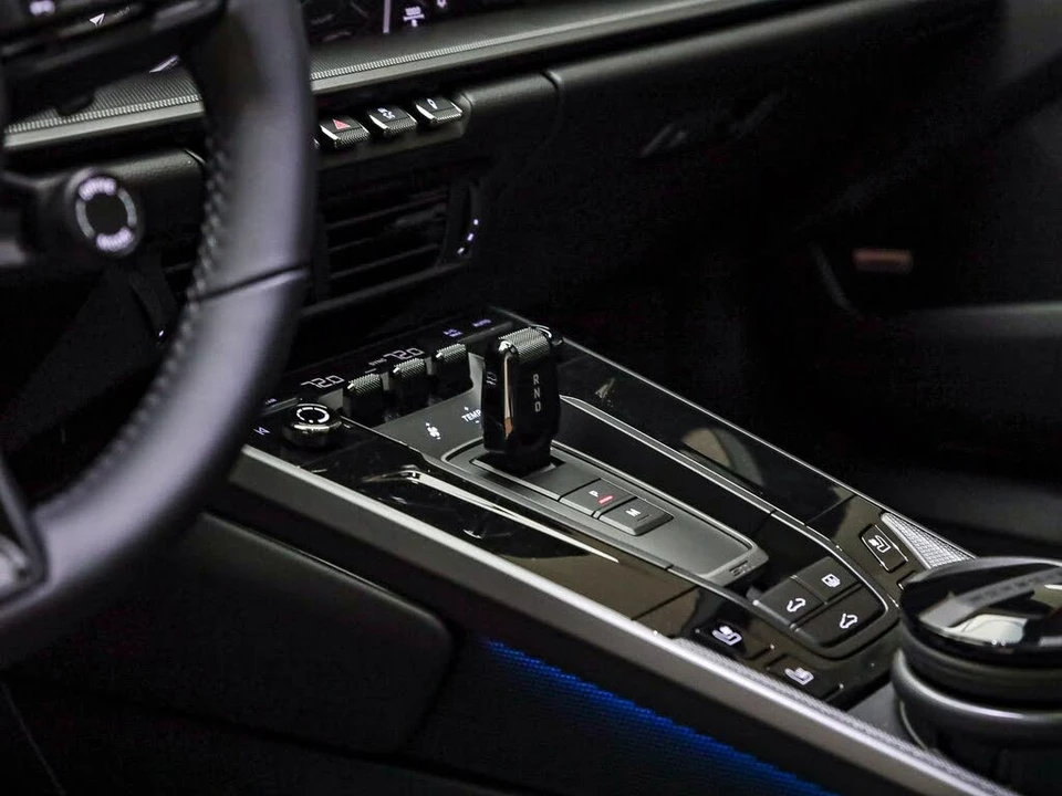 2026 Porsche 992 Carrera - Image 14 of 27