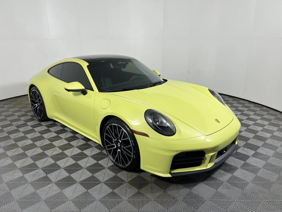 2026 Porsche 992 Carrera - Image 9 of 25
