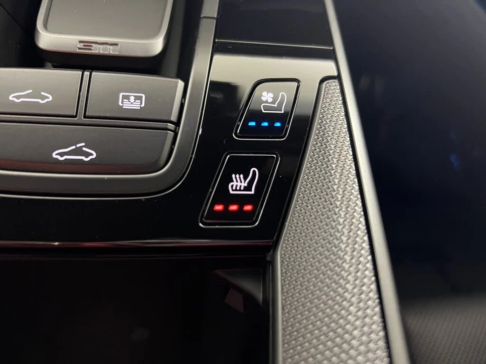 2026 Porsche 992 Carrera - Image 23 of 25