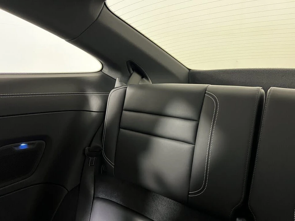 2026 Porsche 992 Carrera - Image 15 of 25