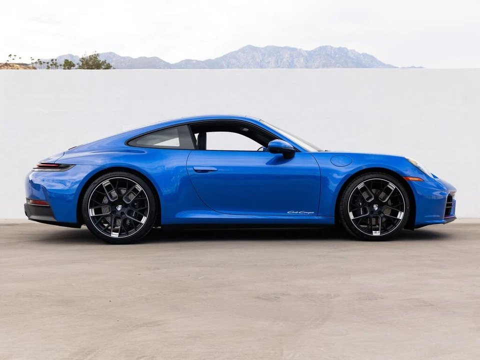 2026 Porsche 992 Carrera - Image 8 of 31