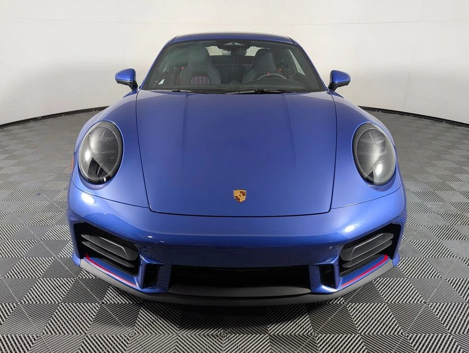 2026 Porsche 992 Carrera - Image 10 of 31
