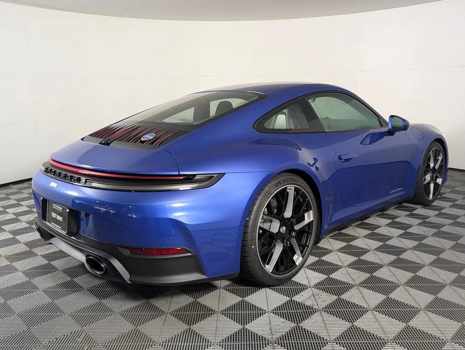 2026 Porsche 992 Carrera - Image 7 of 31