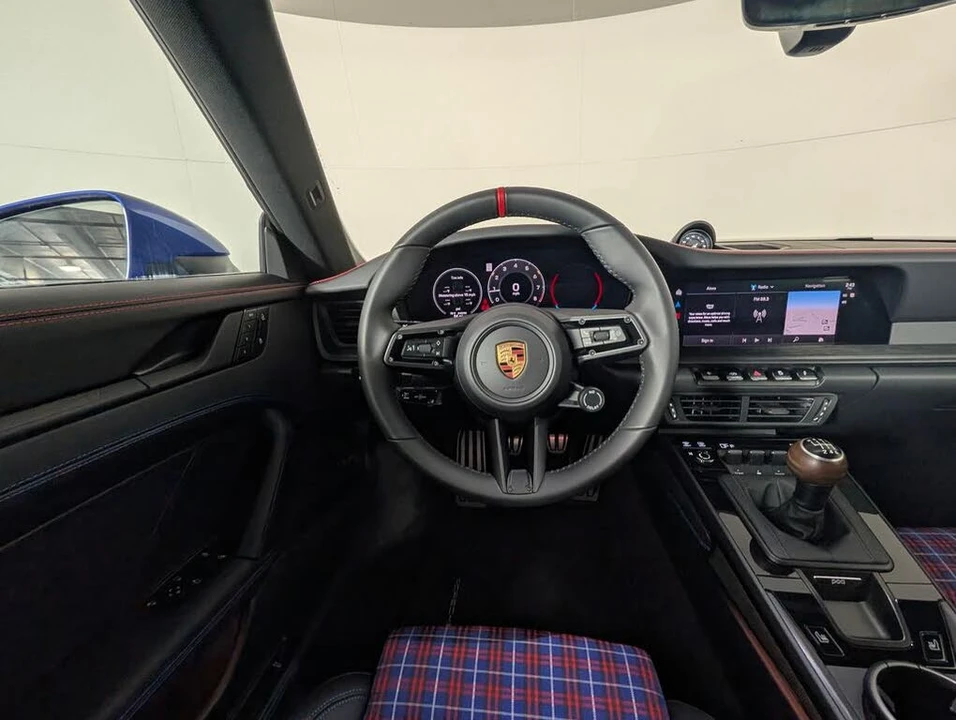 2026 Porsche 992 Carrera - Image 19 of 31