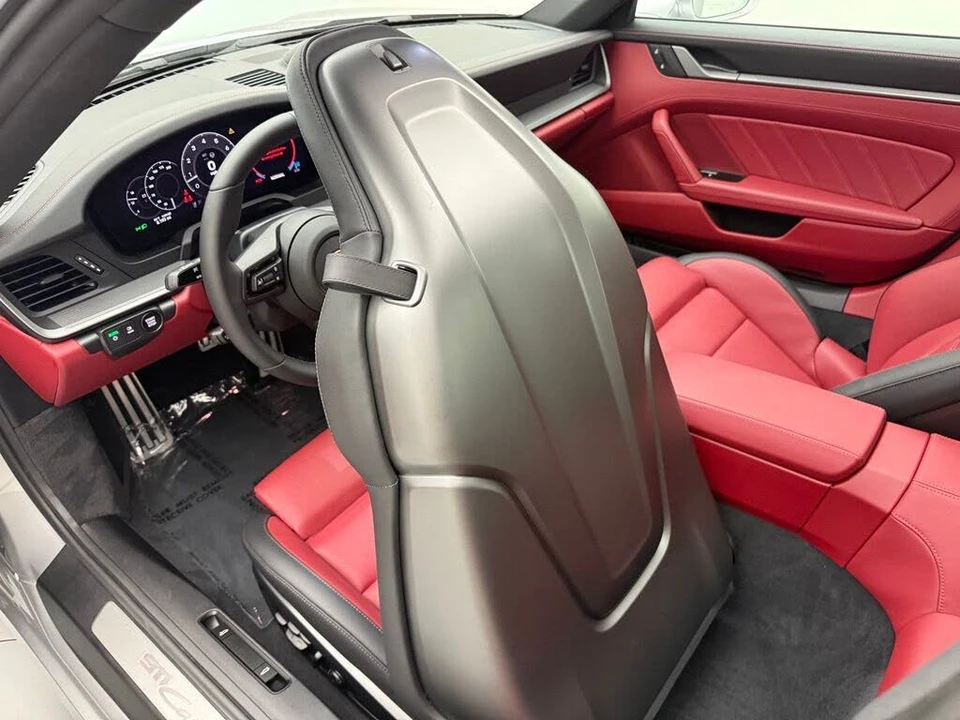 2026 Porsche 992 Carrera - Image 27 of 31