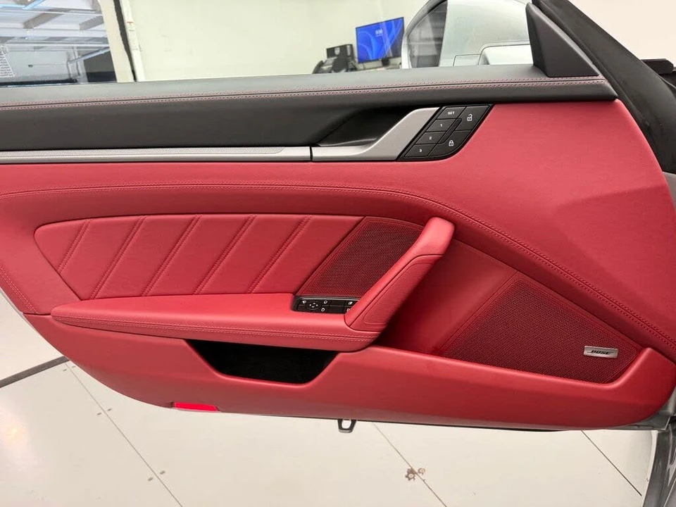2026 Porsche 992 Carrera - Image 21 of 31
