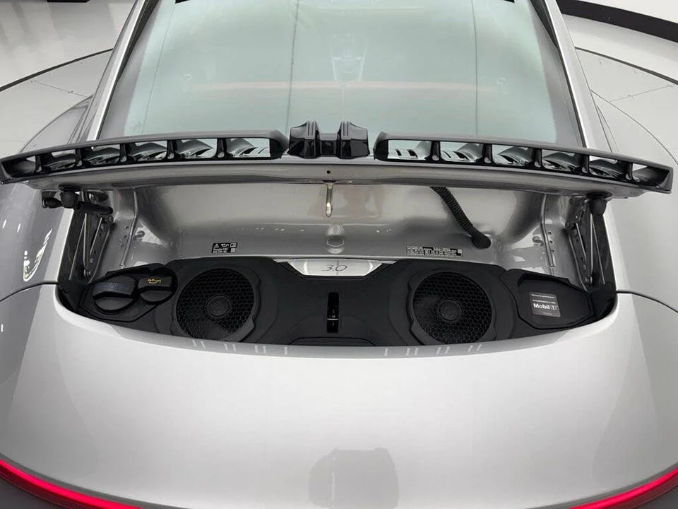 2026 Porsche 992 Carrera - Image 29 of 31