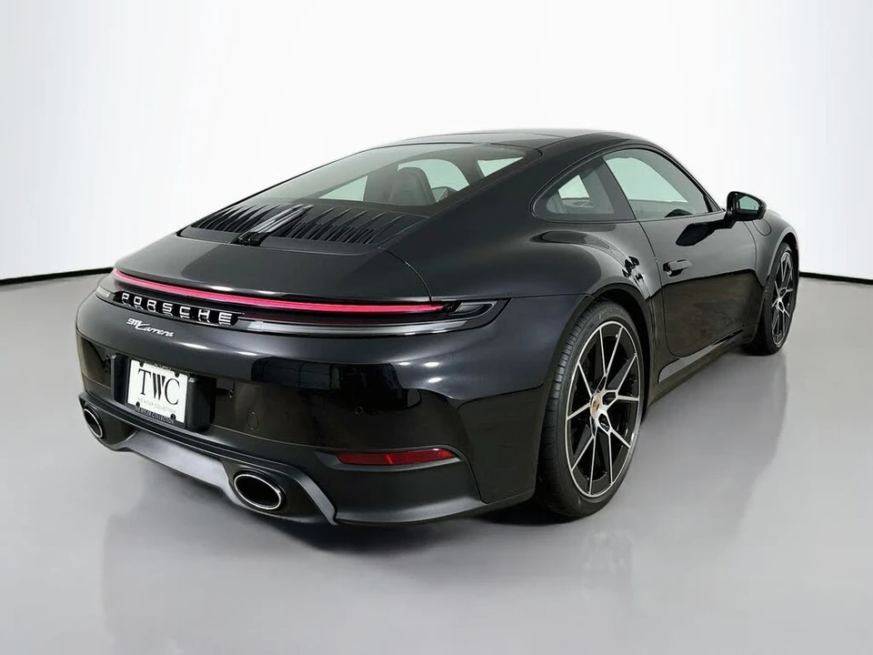 2026 Porsche 992 Carrera - Image 5 of 31