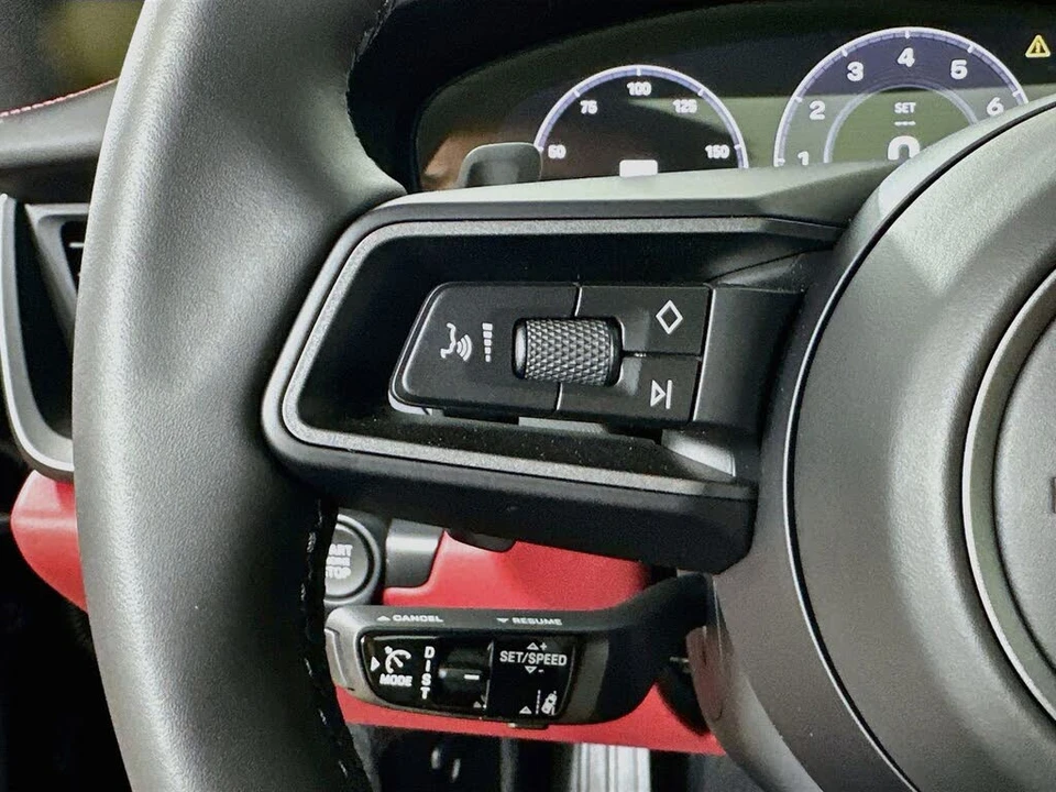 2026 Porsche 992 Carrera - Image 18 of 31