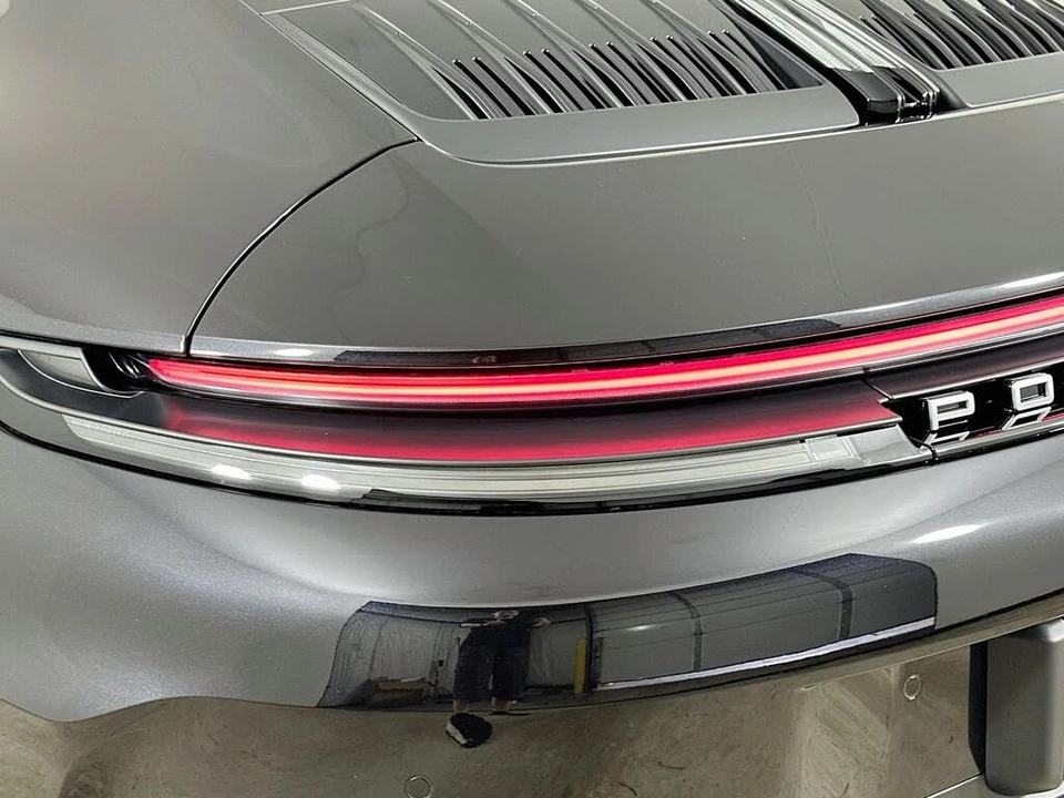 2026 Porsche 992 Carrera - Image 12 of 31