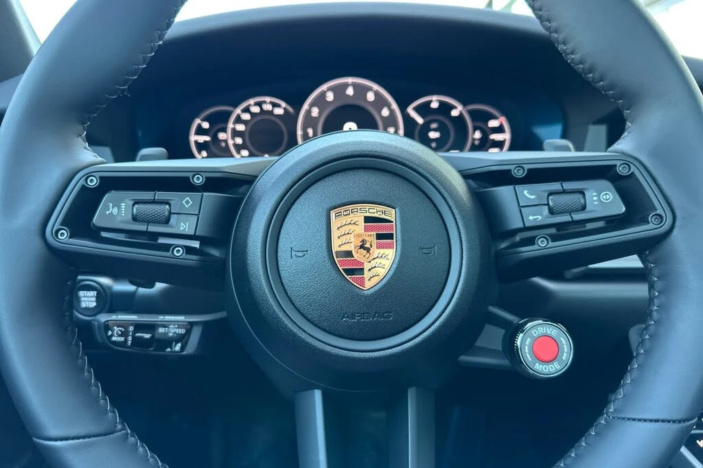 2026 Porsche 992 Carrera - Image 23 of 28
