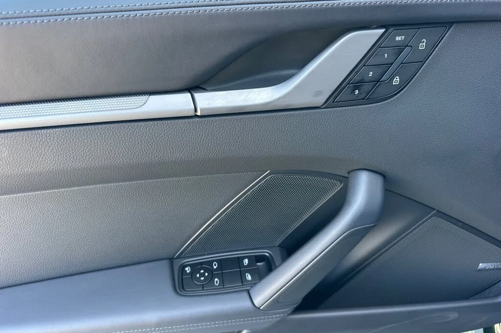 2026 Porsche 992 Carrera - Image 12 of 28