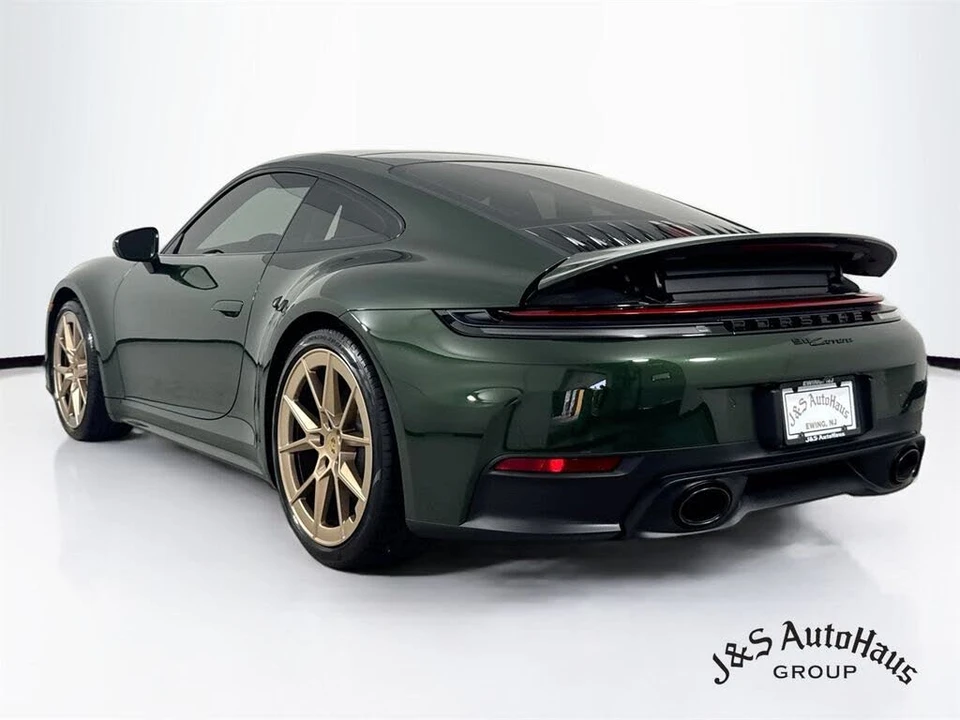 2026 Porsche 992 Carrera - Image 5 of 31
