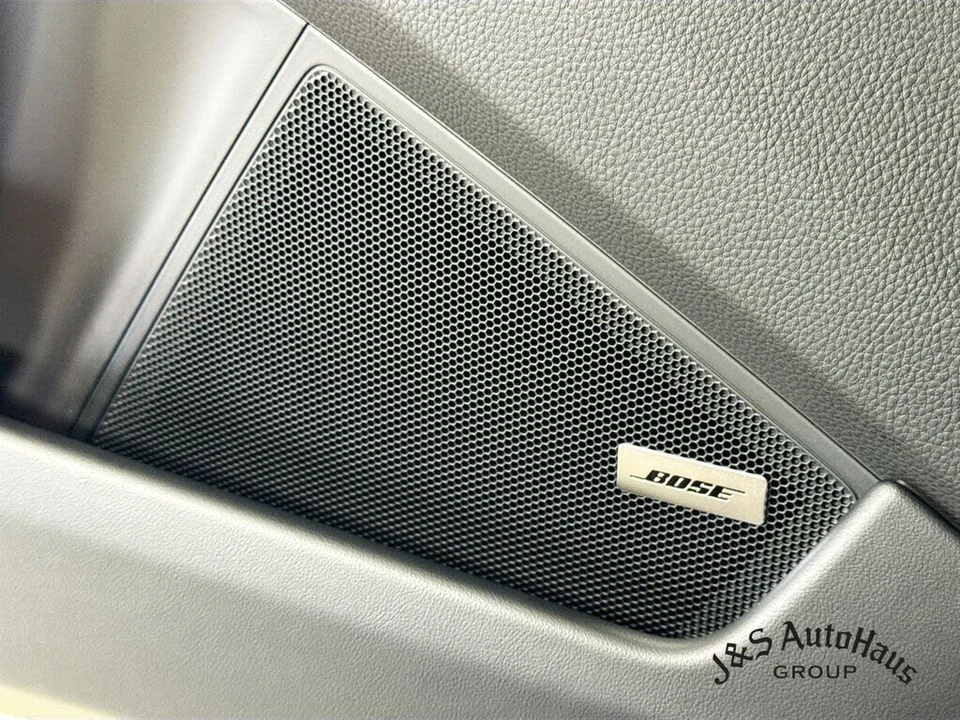 2026 Porsche 992 Carrera - Image 25 of 31