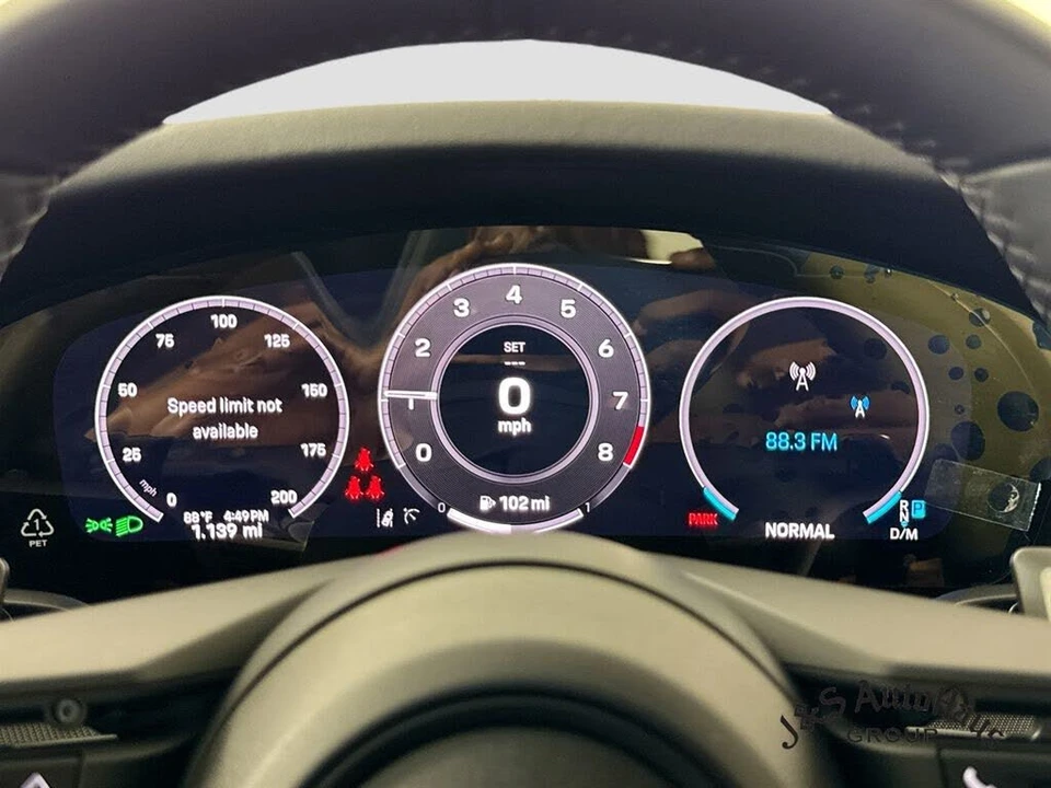 2026 Porsche 992 Carrera - Image 15 of 31