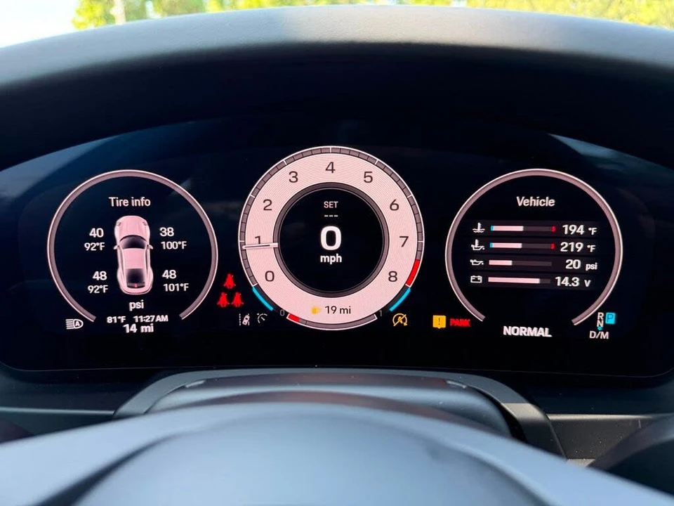 2026 Porsche 992 Carrera - Image 9 of 27