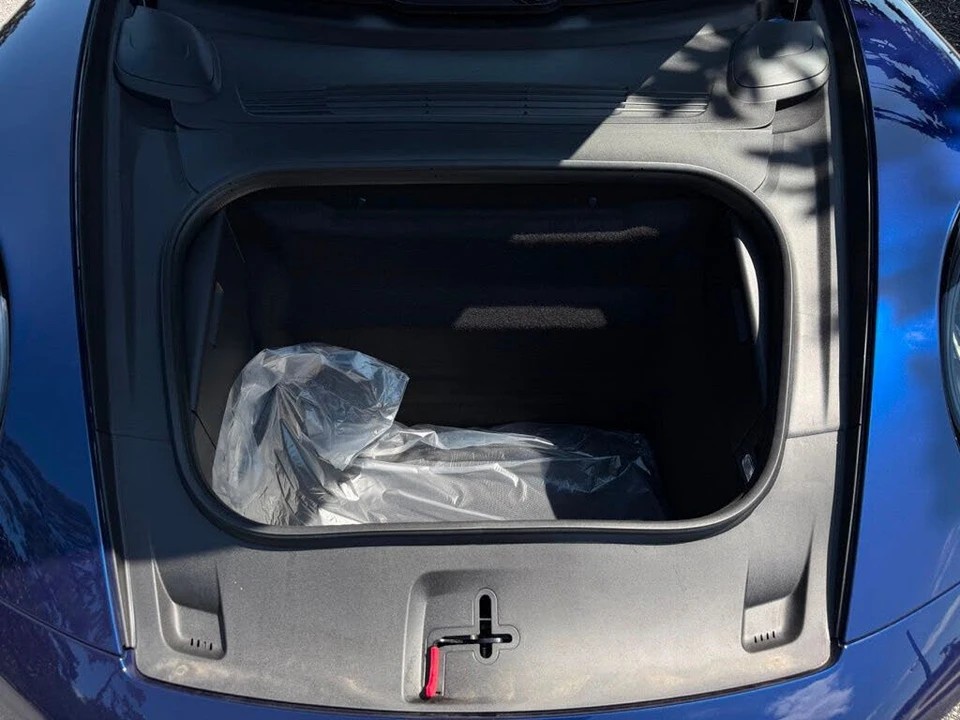 2026 Porsche 992 Carrera - Image 18 of 27