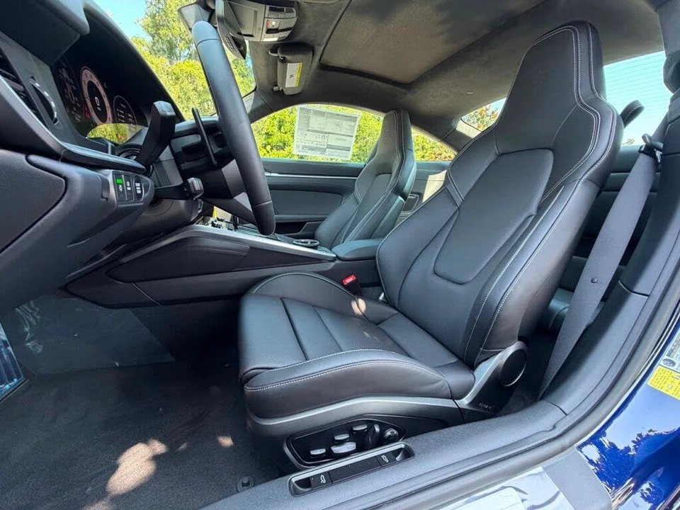 2026 Porsche 992 Carrera - Image 5 of 27