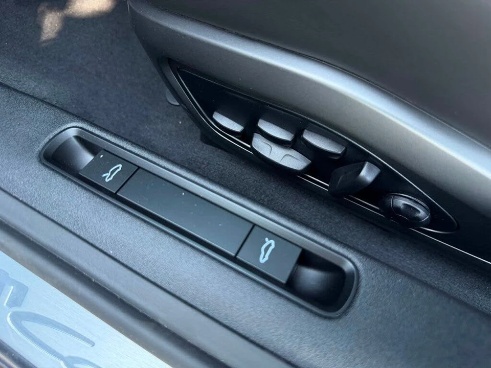 2026 Porsche 992 Carrera - Image 6 of 27