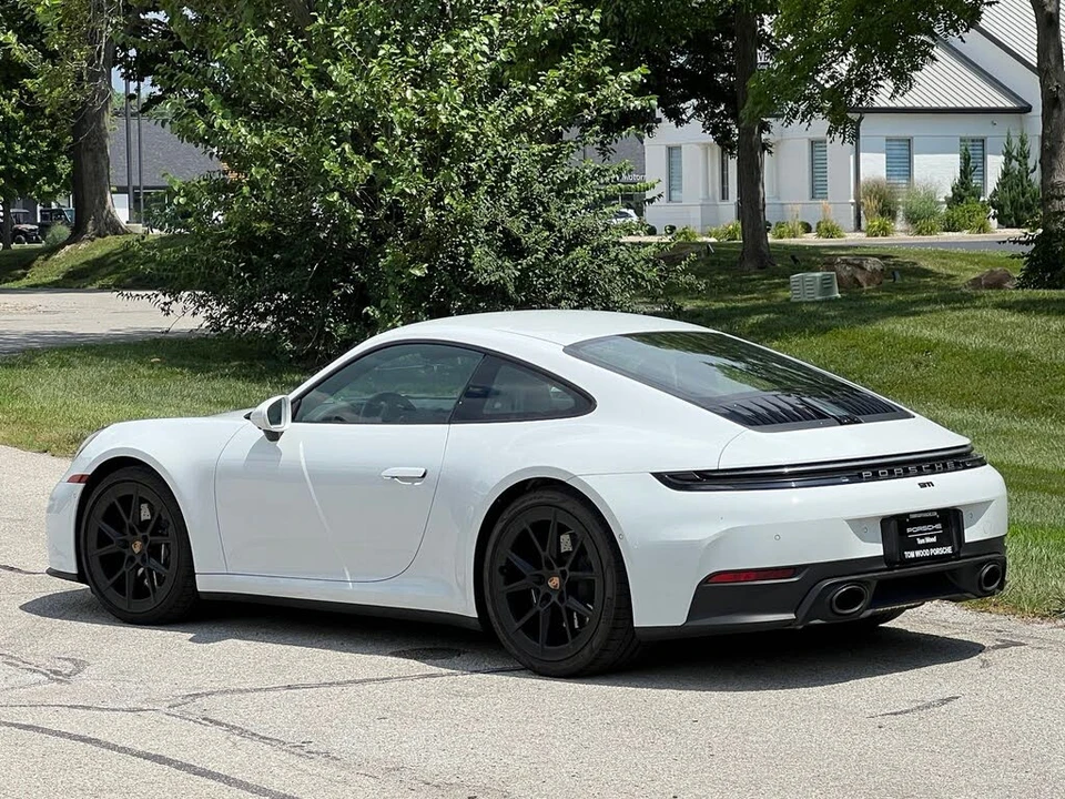 2026 Porsche 992 Carrera - Image 3 of 31
