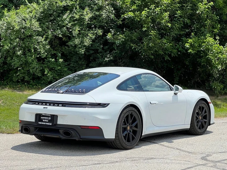 2026 Porsche 992 Carrera - Image 6 of 31