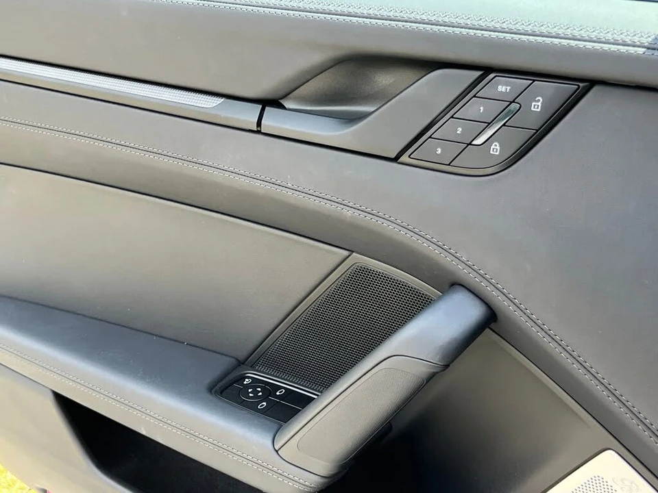 2026 Porsche 992 Carrera - Image 29 of 31