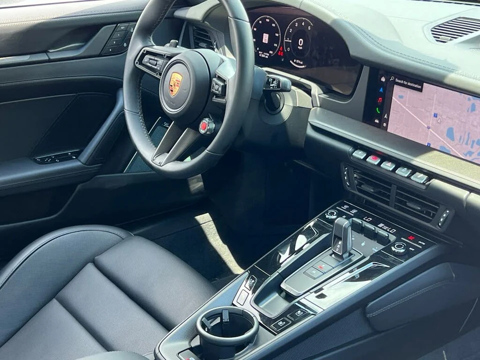2026 Porsche 992 Carrera - Image 15 of 31