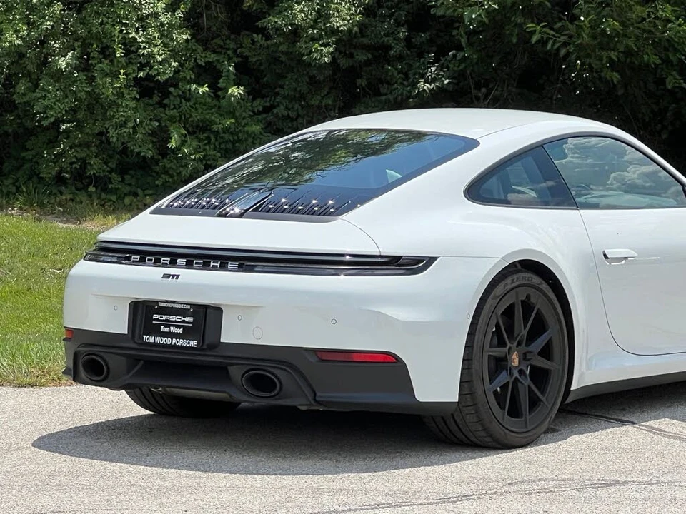2026 Porsche 992 Carrera - Image 10 of 31