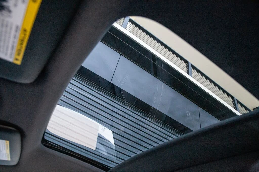2026 Porsche 992 Carrera - Image 27 of 29