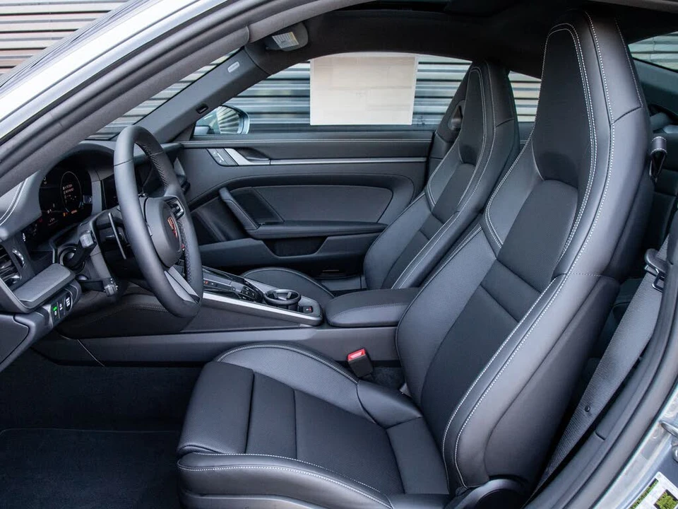 2026 Porsche 992 Carrera - Image 5 of 29