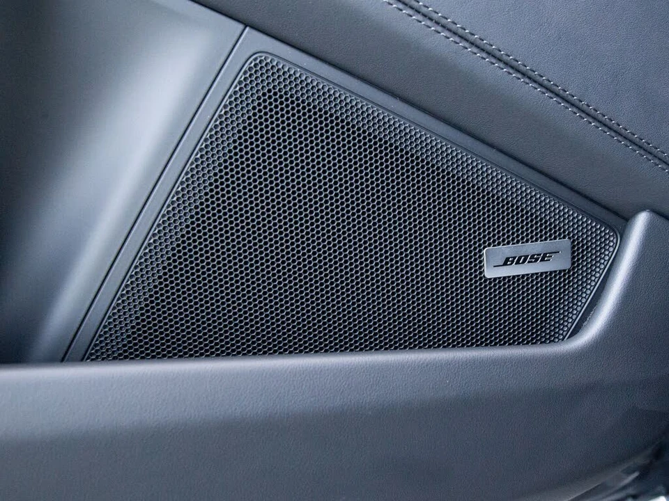 2026 Porsche 992 Carrera - Image 15 of 29