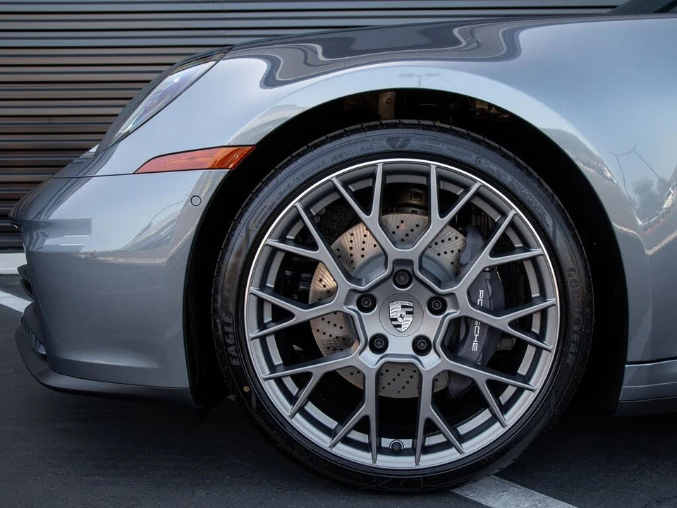 2026 Porsche 992 Carrera - Image 11 of 29