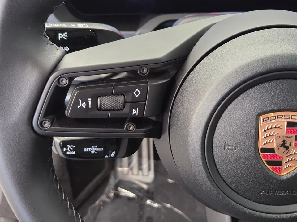 2026 Porsche 992 Carrera - Image 16 of 30