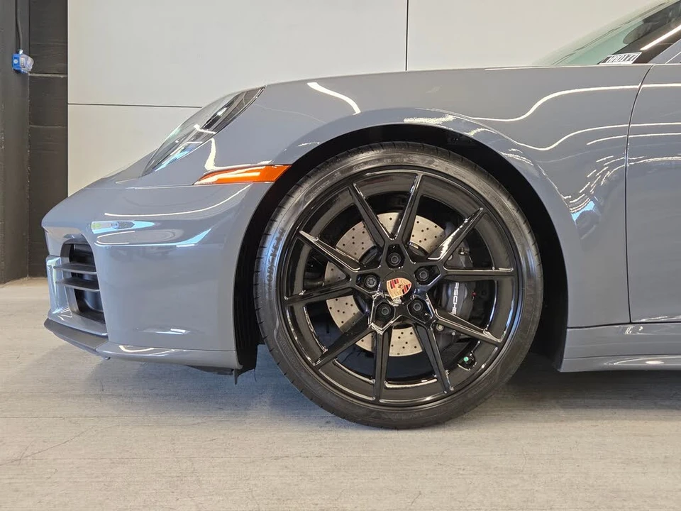 2026 Porsche 992 Carrera - Image 9 of 30