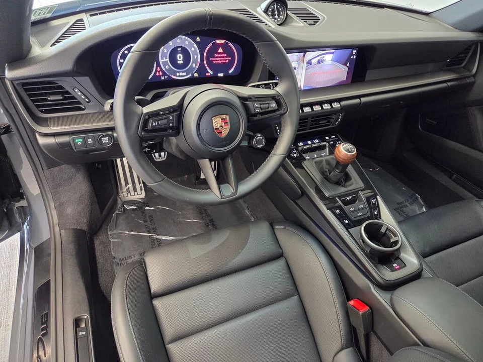 2026 Porsche 992 Carrera - Image 4 of 30