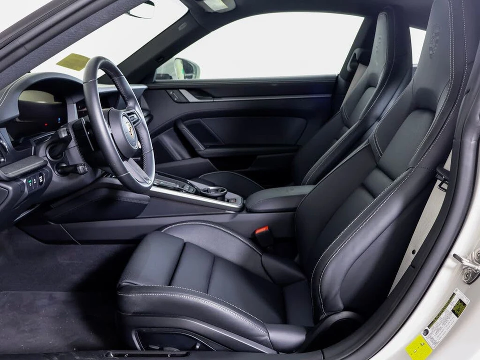 2026 Porsche 992 Carrera - Image 4 of 31