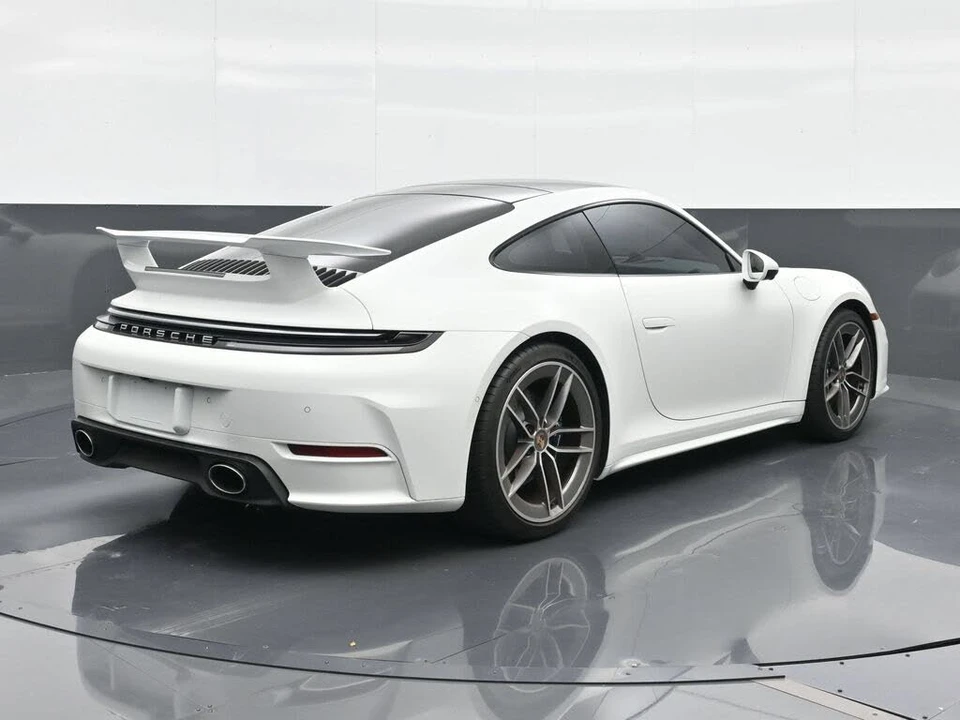 2026 Porsche 992 Carrera - Image 5 of 7