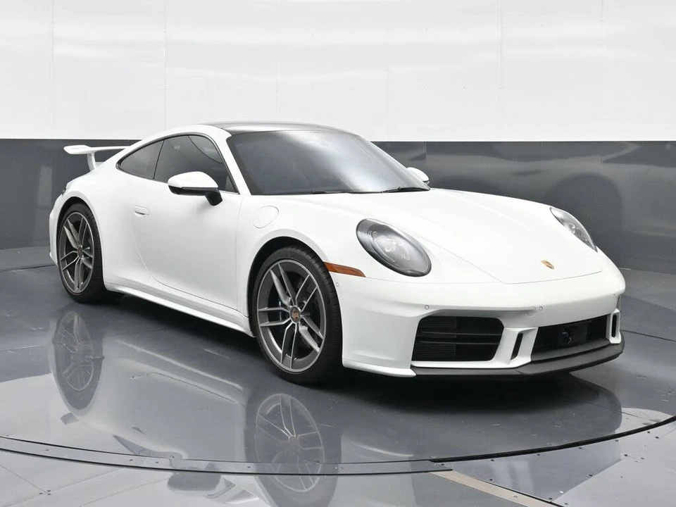 2026 Porsche 992 Carrera - Image 4 of 7