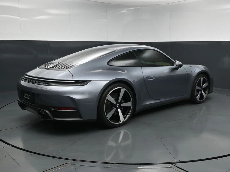 2026 Porsche 992 Carrera - Image 10 of 31