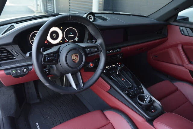 2026 Porsche 992 Carrera - Image 12 of 31