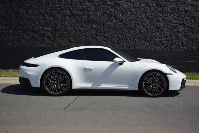 2026 Porsche 992 Carrera - Image 8 of 31