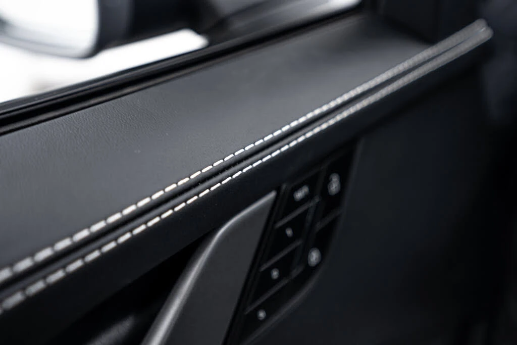 2026 Porsche 992 Carrera - Image 20 of 25