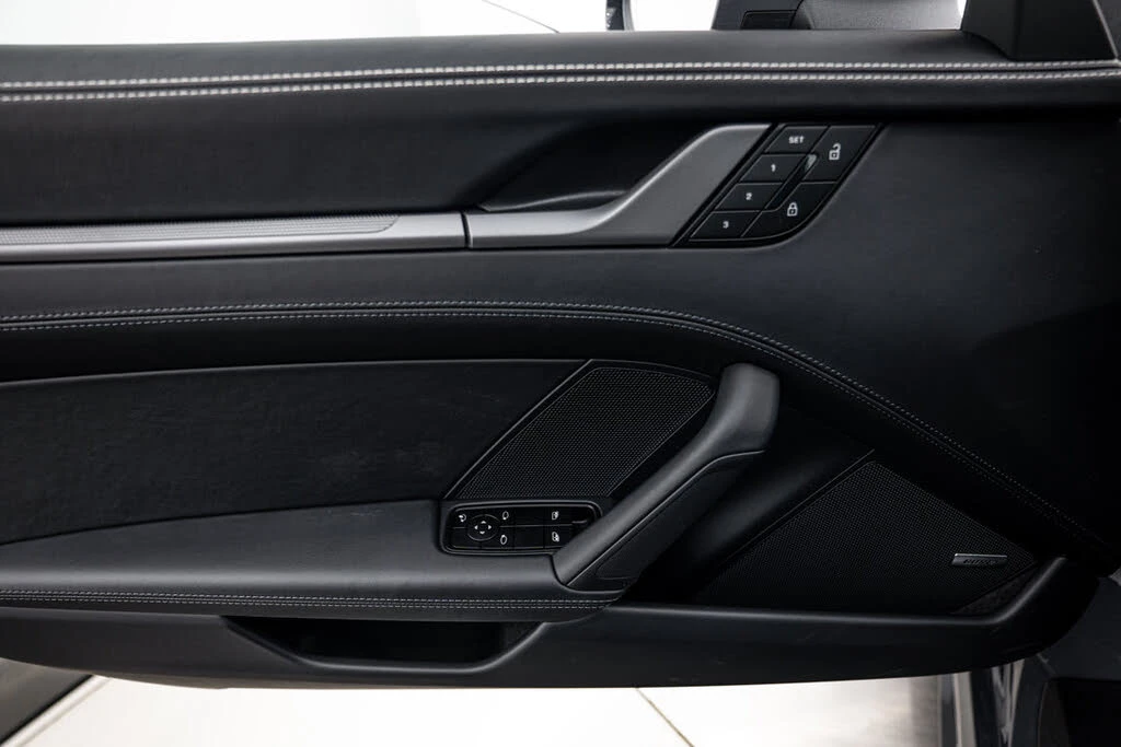 2026 Porsche 992 Carrera - Image 19 of 25